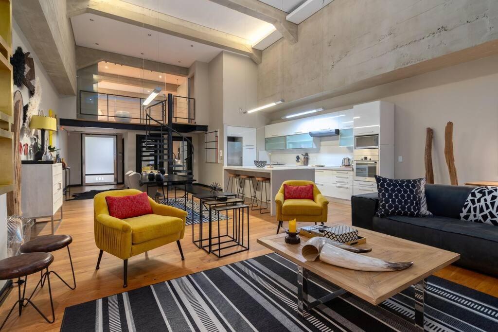 Playful Manhattan Style Loft In Downtown Apartment Cape Town
