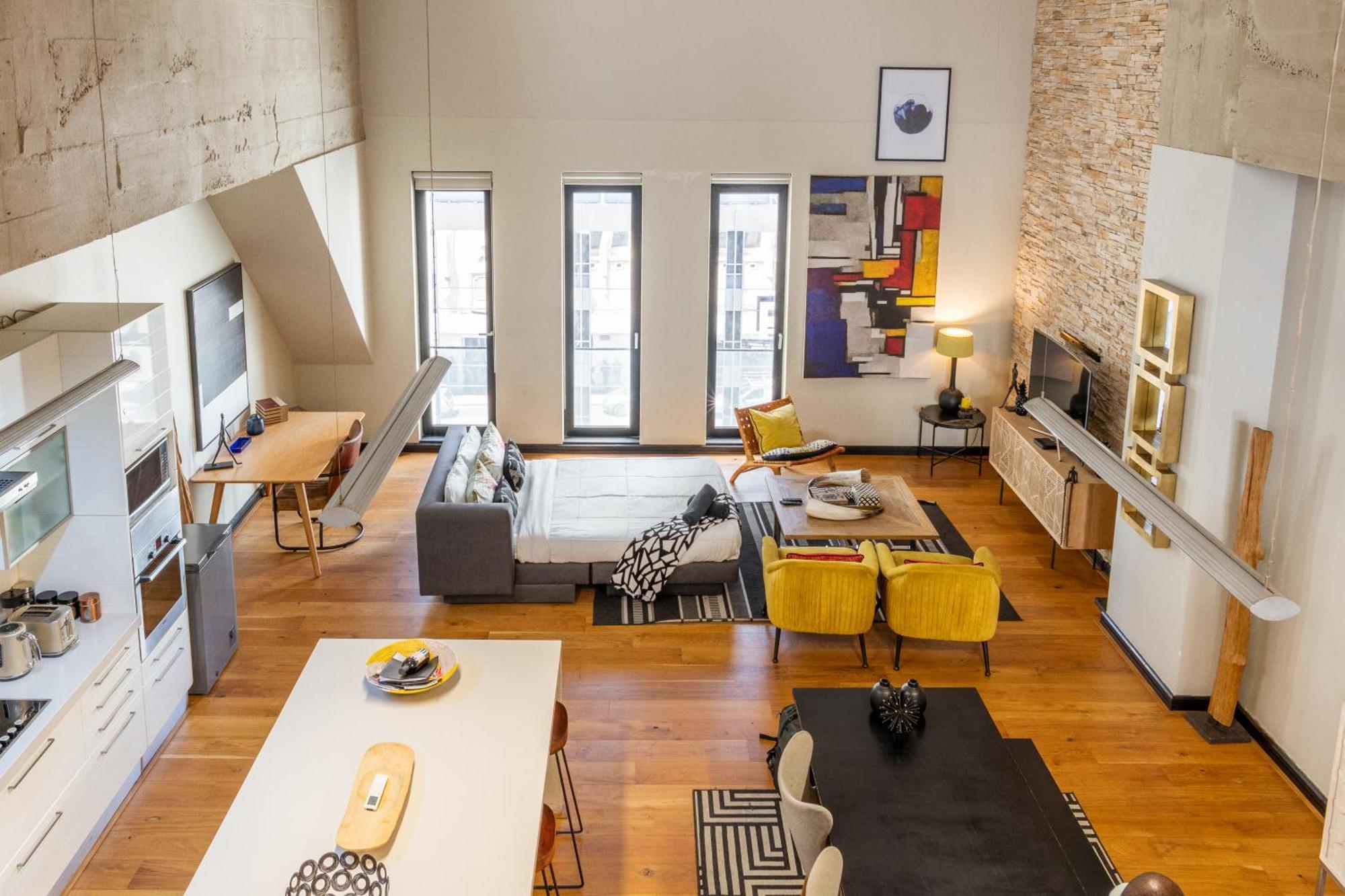 Apartment Playful Manhattan Style Loft In Downtown